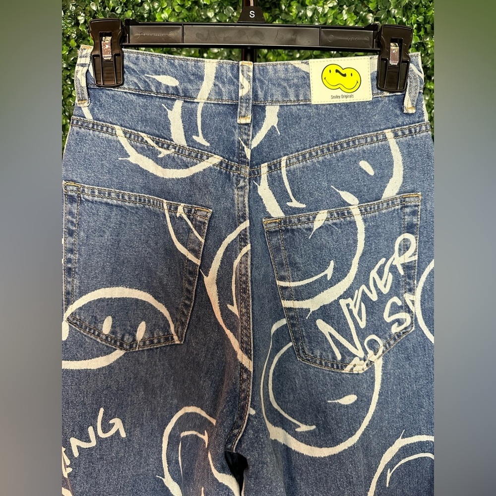 H & M Women’s Jeans Smiley Originals- Sz 2 - Picture 8 of 9